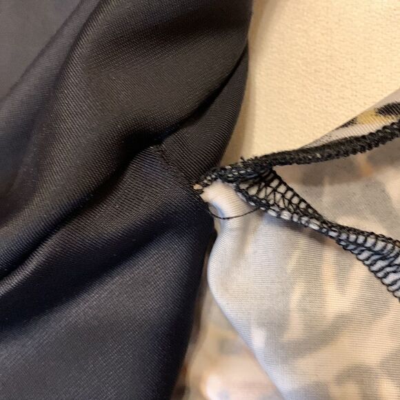 DeepBlue Size 18W black one piece swimwear with built on skirt cover - Picture 5 of 8